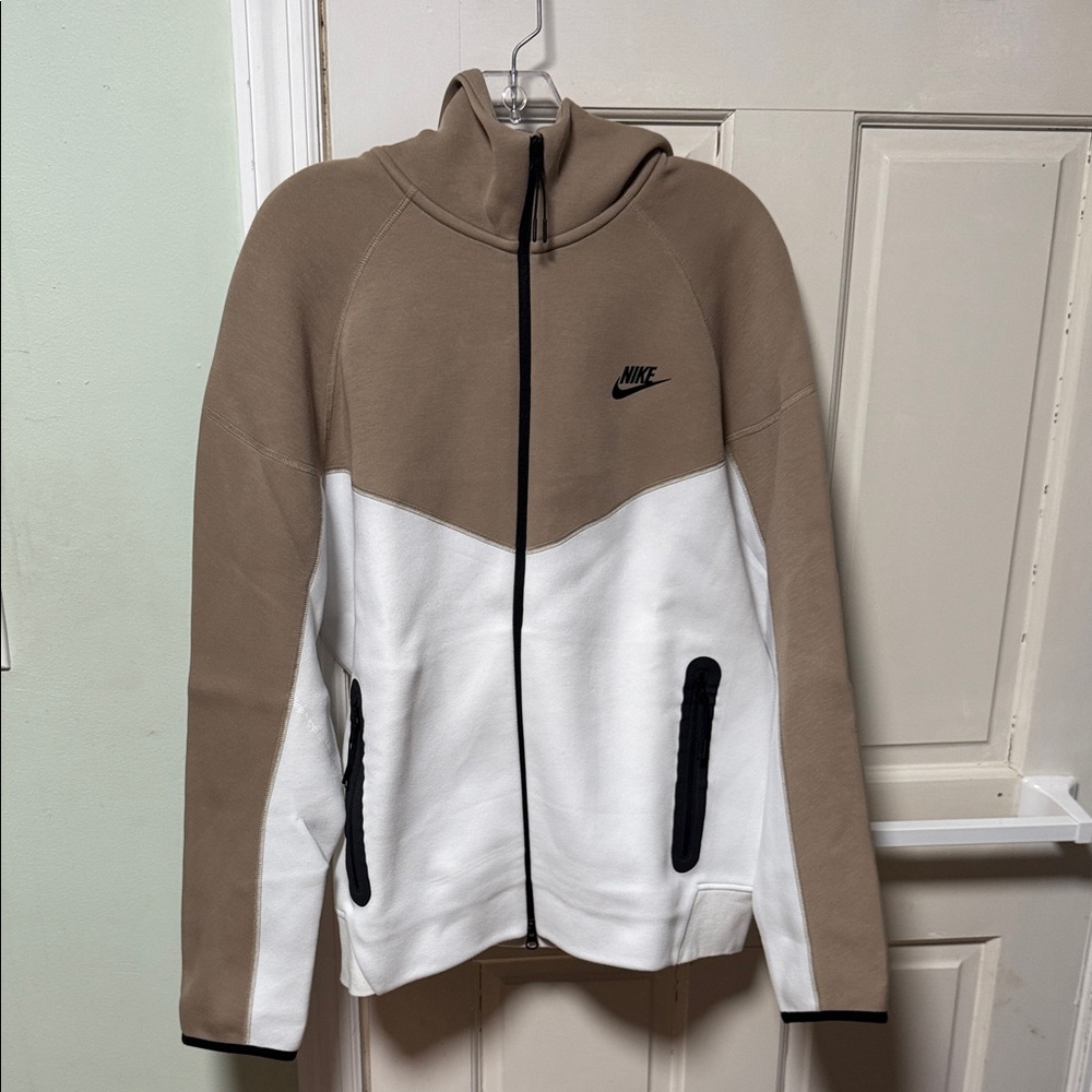 Nike Tech Khaki and White Sweater with Black Details